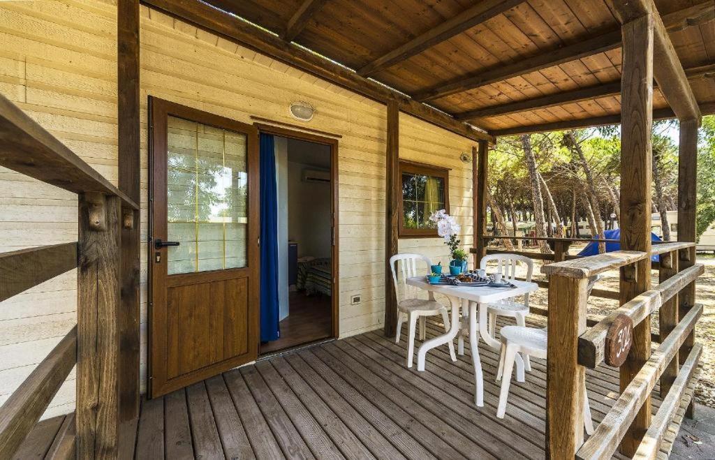 Camping Village Tuscia Tirrenica Тарквиния Экстерьер фото